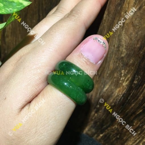 Nhẫn Bầu Ngọc Bích Nephrite Jade (NN030) 3