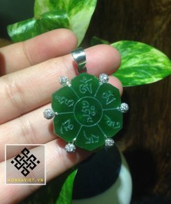 Mặt Dây Chuyền Hoa 6 Cánh Khắc Chú "Om Mani Pad Me Hung" Ngọc Bích Bọc Bạc (MD007)