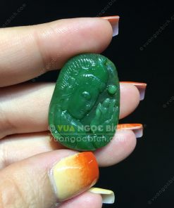 Mặt Dây Phật Bà Quan Âm Ngọc Bích Nephrite Jade (VNB-MD215) 10 Mặt Dây Phật Bà Quan Âm Ngọc Bích Nephrite Jade (VNB-MD215) 5